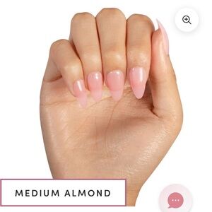 Glamnetic Medium Almond Press-On Nails in Cloud 9
